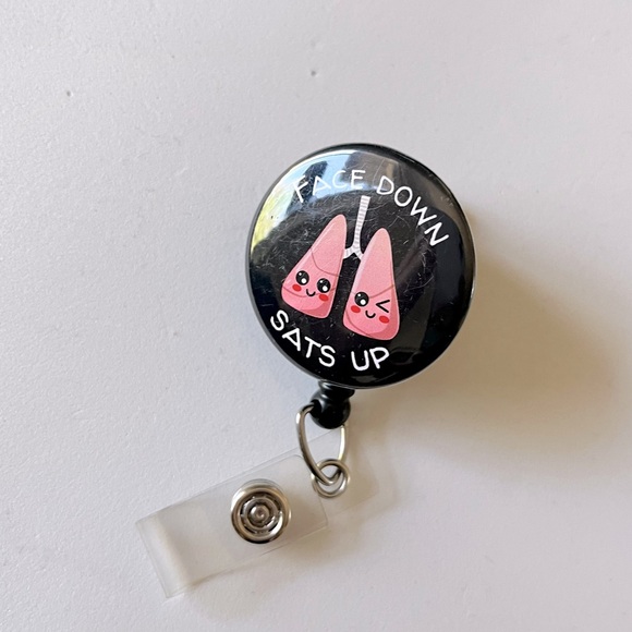 🫁Respiratory Badge Reel - Picture 3 of 4